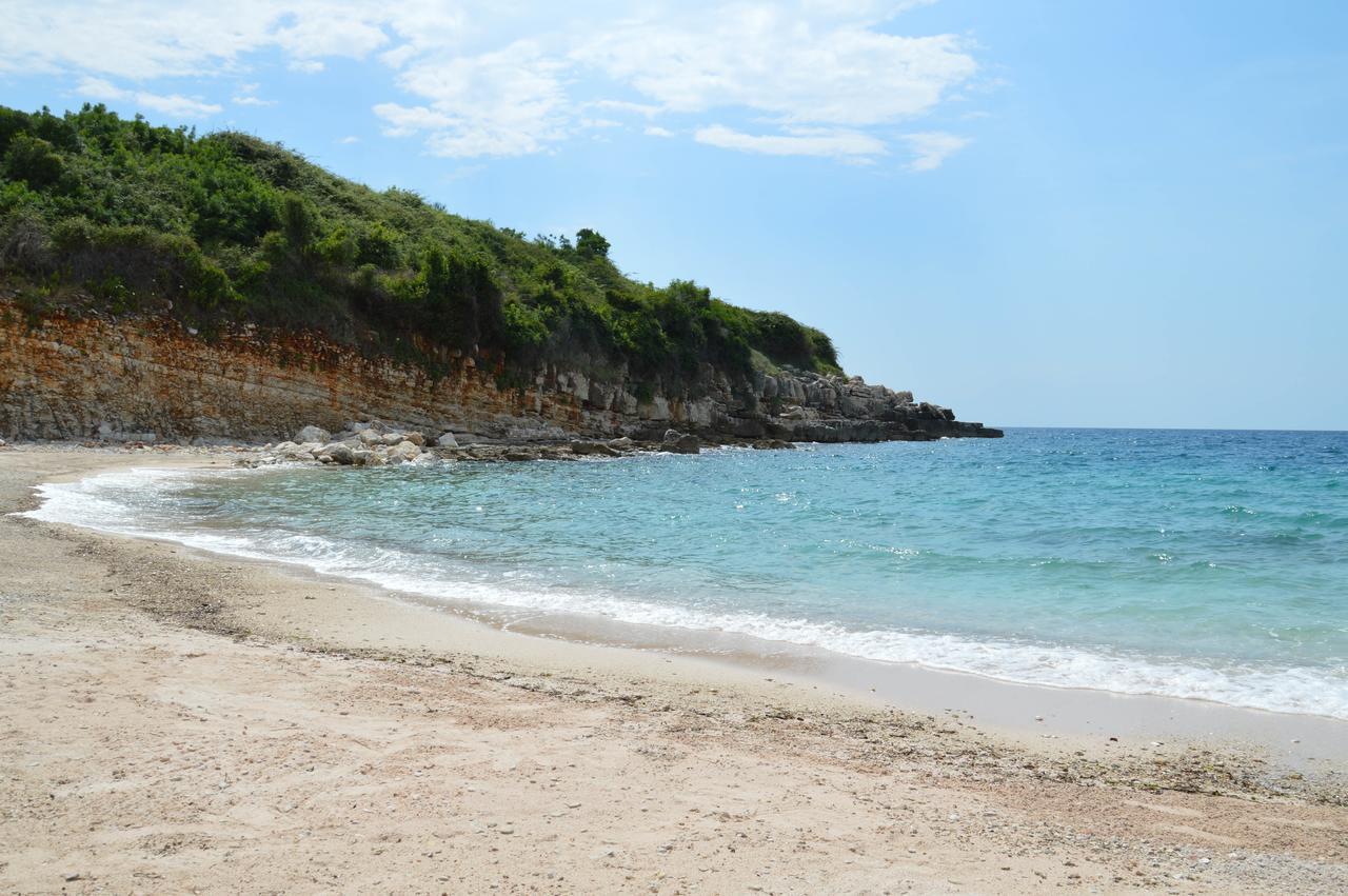 Heaven Beach Sarandë Buitenkant foto